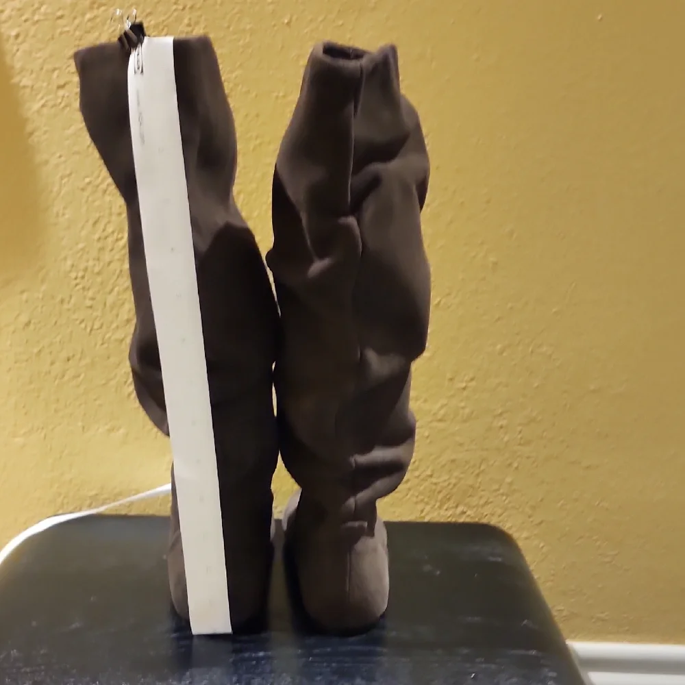 Steve Madden Brown Slouchy Boots - Picture 4 of 10